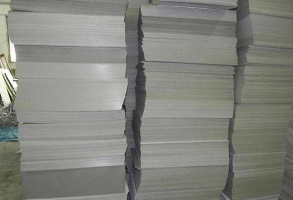 新聞紙為什么會發(fā)黃?東莞灰板紙廠家告訴你原因 新聞紙為什么會發(fā)黃?東莞灰板紙廠家告訴你原因